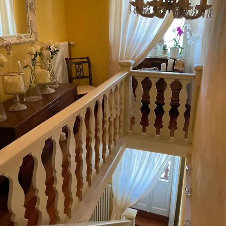 Diomira B&B 카노비오