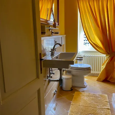 Diomira Couette-café Cannobio